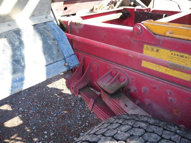 ヒノレンジャー 　増トン　造りボディ　極東　ダンプ　ＤＤ０７－４８　電動コボレーン　リーフサス　ターボ２２５馬力　積載７．７ｔ　６速ＭＴ　ベッド付き　坂道発進補助装置　バックモニター　ＥＴＣ　キセノンヘッドライト（33枚目）