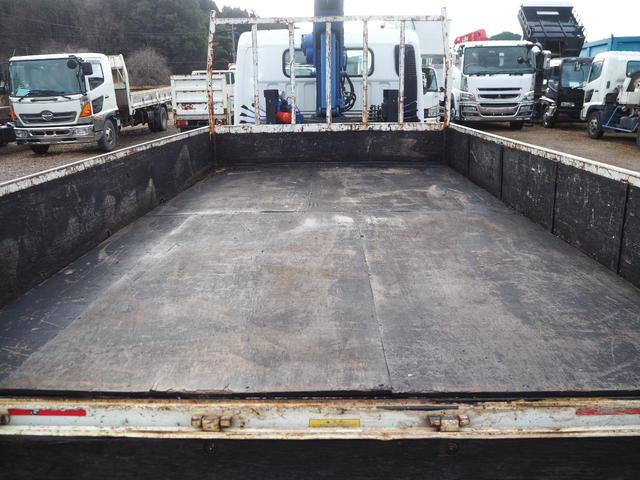 キャンター 　ワイドロング　タダノ製　ＴＭ－ＺＥ２９４ＭＨ　４段クレーン　フックイン　差し違いアウトリガー　２．９３ｔ吊　ラジコン　上物同年　平ボディ　軽々ゲート　ターボ１５０馬力　積載２ｔ　５速ＭＴ　ＥＴＣ（23枚目）