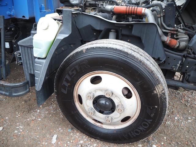 キャンター 　ワイドロング　タダノ製　ＴＭ－ＺＥ２９４ＭＨ　４段クレーン　フックイン　差し違いアウトリガー　２．９３ｔ吊　ラジコン　上物同年　平ボディ　軽々ゲート　ターボ１５０馬力　積載２ｔ　５速ＭＴ　ＥＴＣ（25枚目）