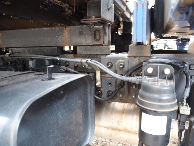 キャンター 　ワイドロング　タダノ製　ＴＭ－ＺＥ２９４ＭＨ　４段クレーン　フックイン　差し違いアウトリガー　２．９３ｔ吊　ラジコン　上物同年　平ボディ　軽々ゲート　ターボ１５０馬力　積載２ｔ　５速ＭＴ　ＥＴＣ（30枚目）