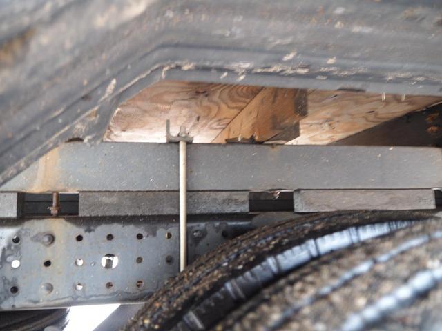 キャンター 　ワイドロング　タダノ製　ＴＭ－ＺＥ２９４ＭＨ　４段クレーン　フックイン　差し違いアウトリガー　２．９３ｔ吊　ラジコン　上物同年　平ボディ　軽々ゲート　ターボ１５０馬力　積載２ｔ　５速ＭＴ　ＥＴＣ（33枚目）