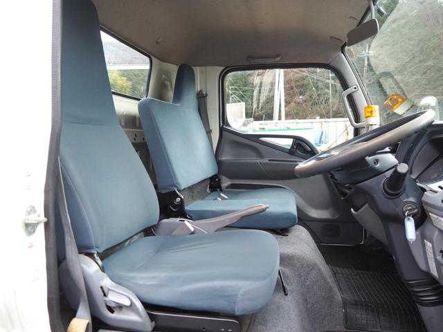 キャンター 　ワイドロング　タダノ製　ＴＭ－ＺＥ２９４ＭＨ　４段クレーン　フックイン　差し違いアウトリガー　２．９３ｔ吊　ラジコン　上物同年　平ボディ　軽々ゲート　ターボ１５０馬力　積載２ｔ　５速ＭＴ　ＥＴＣ（49枚目）