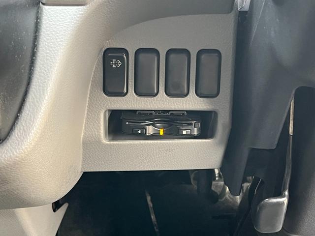 キャンター 　ワイドセミロング　幌車／カーテン車　アルミブロック平ボディ　床面：鉄板張り　ターボ１７５馬力　積載４．６５ｔ　５速ＭＴ　坂道発進補助装置　バックモニター　ドライブレコーダー　ＥＴＣ（46枚目）