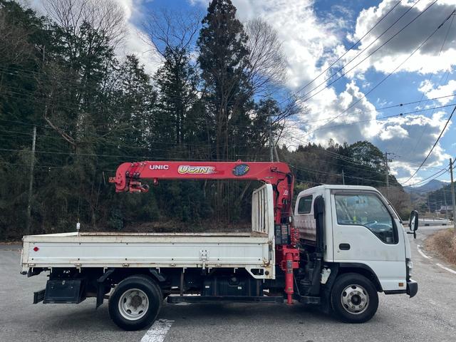 エルフトラック 　ワイドロング　古河ユニック製　ＵＲＵ２９５　５段クレーン　フックイン　差し違いアウトリガー　２．９３ｔ吊　ラジコン付　上物同年　平ボディ　床鉄板張り　ターボ１６０馬力　積載３ｔ　６速ＭＴ　煤焼きなし（30枚目）