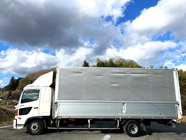 ヒノレンジャー 　６２００ワイド　トランテックス製　アルミウイング　ＨＦＤＬＫ－ＭＤＡＡ８Ｊ　ラッシング２段　リーフサス　ターボ２１０馬力　積載２．９５ｔ　プロシフト（２ペダル）　ベッド付き　バックモニター　ＥＴＣ（2枚目）