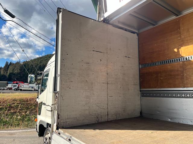 ヒノレンジャー 　６２００ワイド　トランテックス製　アルミウイング　ＨＦＤＬＫ－ＭＤＡＡ８Ｊ　ラッシング２段　リーフサス　ターボ２１０馬力　積載２．９５ｔ　プロシフト（２ペダル）　ベッド付き　バックモニター　ＥＴＣ（11枚目）