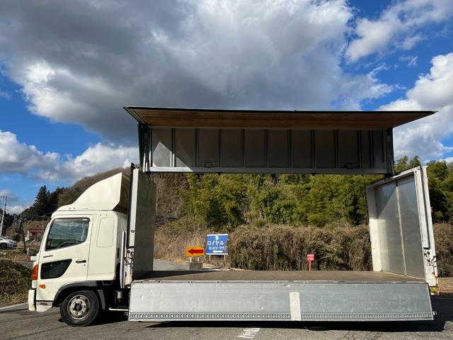 ヒノレンジャー 　６２００ワイド　トランテックス製　アルミウイング　ＨＦＤＬＫ－ＭＤＡＡ８Ｊ　ラッシング２段　リーフサス　ターボ２１０馬力　積載２．９５ｔ　プロシフト（２ペダル）　ベッド付き　バックモニター　ＥＴＣ（13枚目）