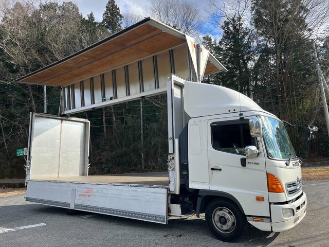 ヒノレンジャー 　６２００ワイド　トランテックス製　アルミウイング　ＨＦＤＬＫ－ＭＤＡＡ８Ｊ　ラッシング２段　リーフサス　ターボ２１０馬力　積載２．９５ｔ　プロシフト（２ペダル）　ベッド付き　バックモニター　ＥＴＣ（19枚目）