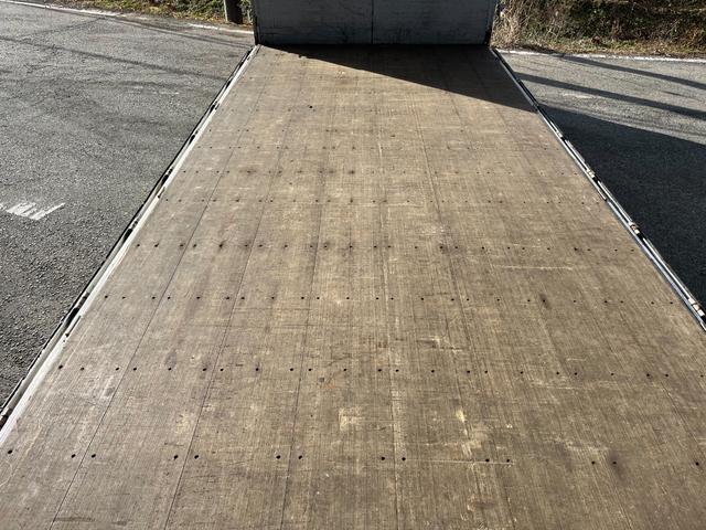 ヒノレンジャー 　６２００ワイド　トランテックス製　アルミウイング　ＨＦＤＬＫ－ＭＤＡＡ８Ｊ　ラッシング２段　リーフサス　ターボ２１０馬力　積載２．９５ｔ　プロシフト（２ペダル）　ベッド付き　バックモニター　ＥＴＣ（22枚目）