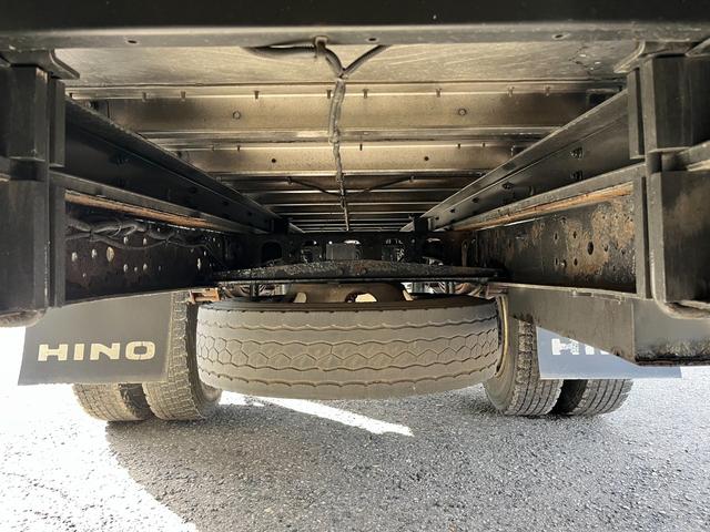 ヒノレンジャー 　６２００ワイド　トランテックス製　アルミウイング　ＨＦＤＬＫ－ＭＤＡＡ８Ｊ　ラッシング２段　リーフサス　ターボ２１０馬力　積載２．９５ｔ　プロシフト（２ペダル）　ベッド付き　バックモニター　ＥＴＣ（31枚目）