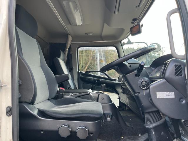 ヒノレンジャー 　６２００ワイド　トランテックス製　アルミウイング　ＨＦＤＬＫ－ＭＤＡＡ８Ｊ　ラッシング２段　リーフサス　ターボ２１０馬力　積載２．９５ｔ　プロシフト（２ペダル）　ベッド付き　バックモニター　ＥＴＣ（45枚目）