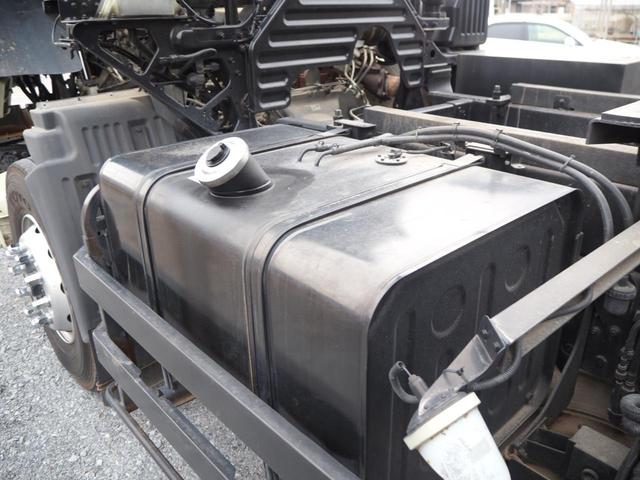 プロフィア 　２デフ　新明和製　ＤＲＳ１１－００１０ＳＹ３　大型ダンプ　電動コボレーン　積載８．８ｔ　ターボ３８０馬力　デフロック　ベッド付き（55枚目）