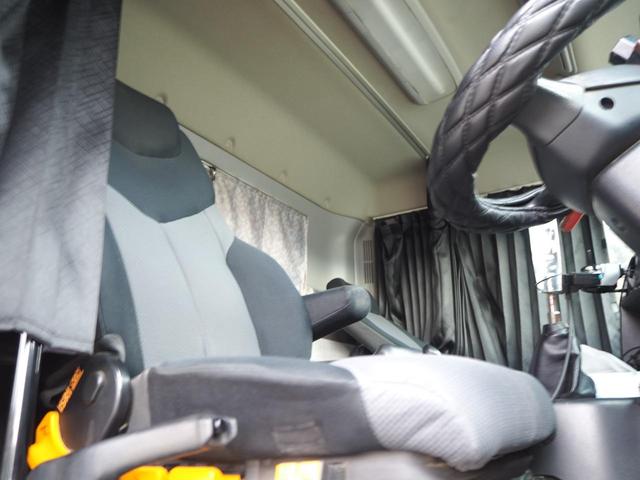 プロフィア 　２デフ　新明和製　ＤＲＳ１１－００１０ＳＹ３　大型ダンプ　電動コボレーン　積載８．８ｔ　ターボ３８０馬力　デフロック　ベッド付き（63枚目）