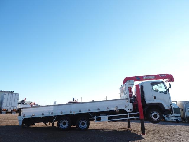 フォワード 　外装仕上げ済み　増々トン　２デフ　重機回送車　セルフクレーン　三方開　積載９．８ｔ　ターボ３００馬力　ＵＲＵ５０４Ｈ　４段クレーン　フックイン　角足　ハイジャッキ　２．９３ｔ吊　ラジコン付　ベッド付（6枚目）