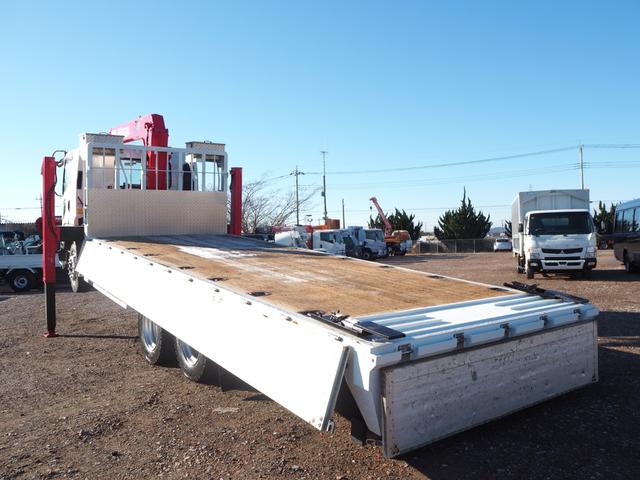 フォワード 　外装仕上げ済み　増々トン　２デフ　重機回送車　セルフクレーン　三方開　積載９．８ｔ　ターボ３００馬力　ＵＲＵ５０４Ｈ　４段クレーン　フックイン　角足　ハイジャッキ　２．９３ｔ吊　ラジコン付　ベッド付（11枚目）