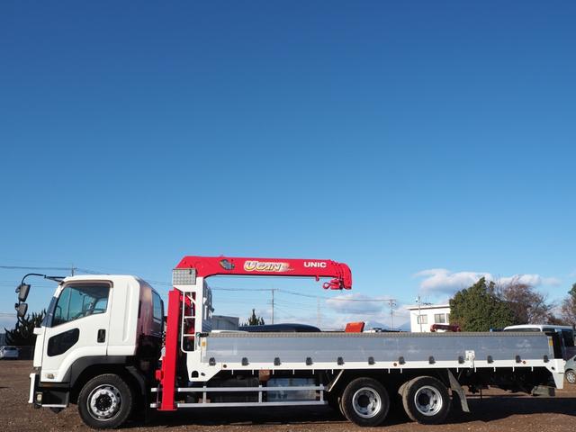 フォワード 　外装仕上げ済み　増々トン　２デフ　重機回送車　セルフクレーン　三方開　積載９．８ｔ　ターボ３００馬力　ＵＲＵ５０４Ｈ　４段クレーン　フックイン　角足　ハイジャッキ　２．９３ｔ吊　ラジコン付　ベッド付（32枚目）