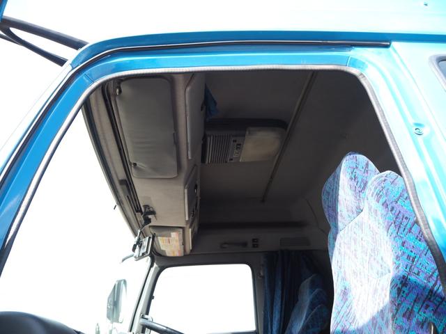 ギガ 重機回送車 セーフティーローダー 油圧式自動リアゲート ウインチ付 花見台製 SF250MA スライドボディ ラジコン付 荷台内寸長さ909cm×幅240cm 床面木 板積載11200kg(68枚目)