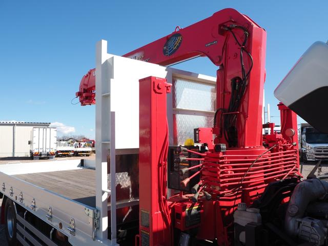 ファイター 　セミワイド幅　増トン　重機回送車　古河ユニック製　４段クレーン　フックイン　ハイジャッキ　角足　２．９３ｔ吊　ラジコン付　積載７．２ｔ　床面アピトン　アルミブロックアオリ　ブル掛け　アルミホイール（41枚目）