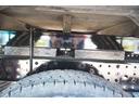 　パブコ製　平ボディ　標準ロング　積載３ｔ　ターボ１５０馬力　３人乗り　板張り　ＥＴＣ（25枚目）