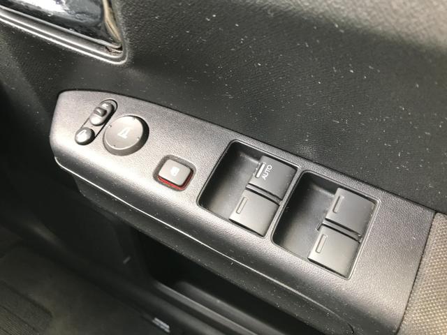 ライフ ディーバターボパッケージ　４ＷＤ・ナビ・ワンセグ・バックカメラ・ドラレコ・ＥＴＣ・スマートキー・オートエアコン・ベンチシート・ステアリングリモコン・ウィンカーミラー・ＨＩＤライト・フォグランプ・アルミホイール（28枚目）