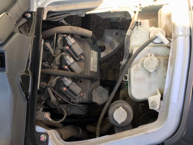 ミニキャブバン CS パートタイム4WD・マニュアル5速 走行65000km エアコン・パワステ・AM/FM(22枚目)