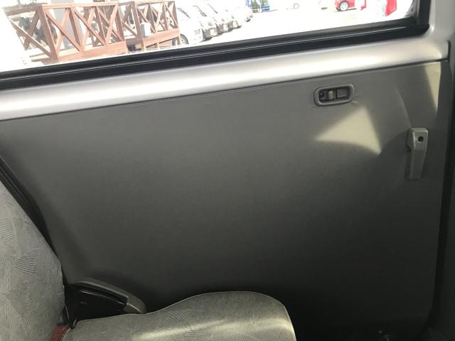 ミニキャブバン CS パートタイム4WD・マニュアル5速 走行65000km エアコン・パワステ・AM/FM(27枚目)