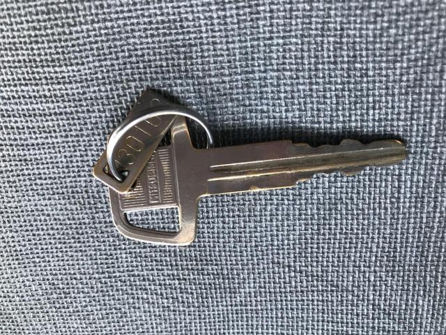 ミニキャブバン CS パートタイム4WD・マニュアル5速 走行65000km エアコン・パワステ・AM/FM(28枚目)