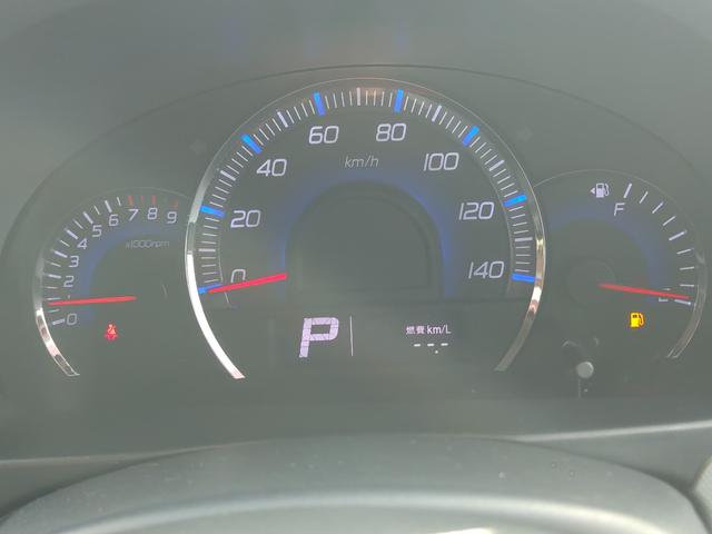 ワゴンＲ ＦＸリミテッドＩＩ　検９年４月　歴無　スマートキー・プッシュスタート・電格ミラー・オートエアコン・フルフラットシート・ヘッドライトレベライザー・車載工具・パンク修理キット・空気入れ・ポータブルカーナビ・１５５／６５／１４（26枚目）