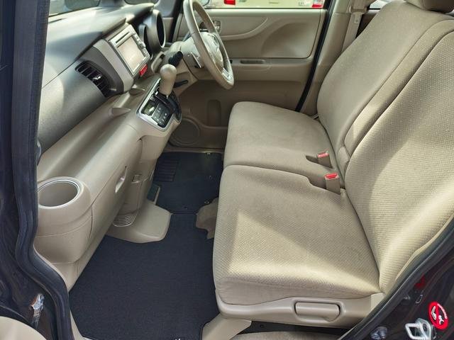 Ｎ－ＢＯＸ＋ Ｇ・ターボパッケージ　４ＷＤ・ターボ・両側パワスラ・クルーズコントロール・ｉストップ・横滑り防止・ナビ・ＴＶ・Ｂカメラ・ＥＴＣ・スマートキー・プッシュスタート・オートエアコン・ベンチシート・ステアリングリモコン・電格ミラー（13枚目）