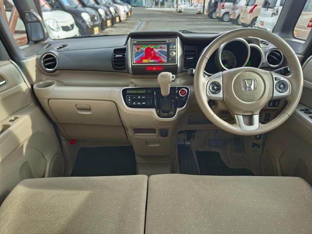 Ｎ－ＢＯＸ＋ Ｇ・ターボパッケージ　４ＷＤ・ターボ・両側パワスラ・クルーズコントロール・ｉストップ・横滑り防止・ナビ・ＴＶ・Ｂカメラ・ＥＴＣ・スマートキー・プッシュスタート・オートエアコン・ベンチシート・ステアリングリモコン・電格ミラー（21枚目）