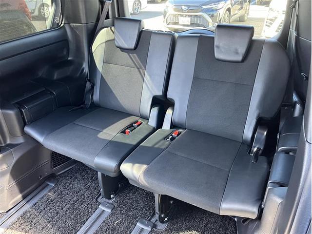 ノア ハイブリッドＳｉ　ダブルバイビー　ＬＥＤヘッドライト　クルコン　横滑り防止装置　盗難防止システム　エアバッグ　アルミ　メモリ－ナビ　スマキー　Ｗエアコン　ＡＢＳ　ナビ＆ＴＶ　デュアルエアバッグ　ＥＴＣ　ＤＶＤ　パワーウインドウ（18枚目）