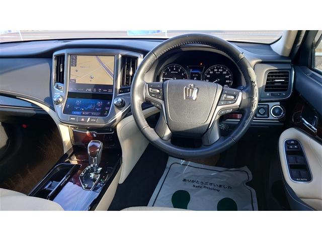 クラウン ロイヤルサルーン ETC レーンアシスト オートクルーズコントロール 衝突被害軽減システム バックカメラ ナビ TV アルミホイール オートマチックハイビーム オートライト LEDヘッドランプ AT スマートキー(4枚目)