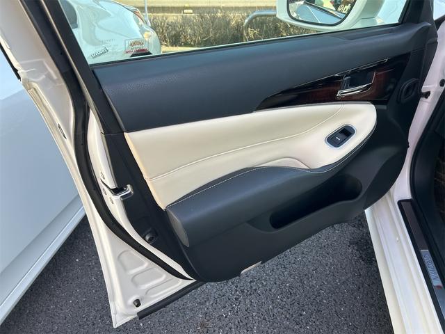 クラウン ロイヤルサルーン ETC レーンアシスト オートクルーズコントロール 衝突被害軽減システム バックカメラ ナビ TV アルミホイール オートマチックハイビーム オートライト LEDヘッドランプ AT スマートキー(30枚目)