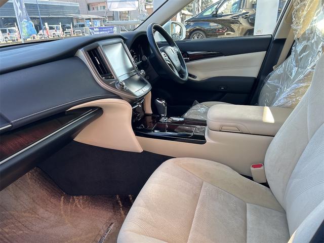 クラウン ロイヤルサルーン ETC レーンアシスト オートクルーズコントロール 衝突被害軽減システム バックカメラ ナビ TV アルミホイール オートマチックハイビーム オートライト LEDヘッドランプ AT スマートキー(31枚目)