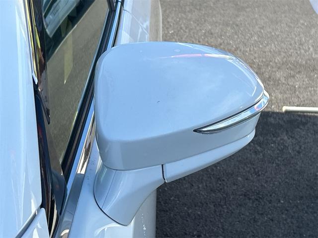 クラウン ロイヤルサルーン ETC レーンアシスト オートクルーズコントロール 衝突被害軽減システム バックカメラ ナビ TV アルミホイール オートマチックハイビーム オートライト LEDヘッドランプ AT スマートキー(32枚目)