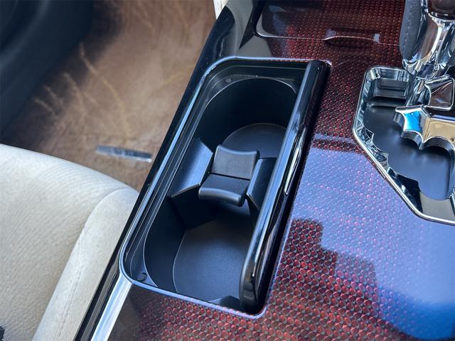 クラウン ロイヤルサルーン ETC レーンアシスト オートクルーズコントロール 衝突被害軽減システム バックカメラ ナビ TV アルミホイール オートマチックハイビーム オートライト LEDヘッドランプ AT スマートキー(34枚目)