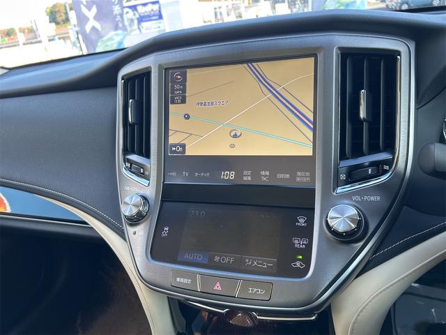 クラウン ロイヤルサルーン ETC レーンアシスト オートクルーズコントロール 衝突被害軽減システム バックカメラ ナビ TV アルミホイール オートマチックハイビーム オートライト LEDヘッドランプ AT スマートキー(41枚目)