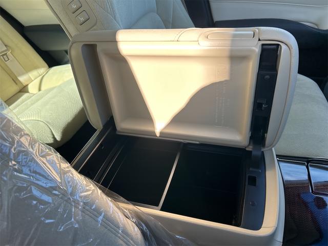 クラウン ロイヤルサルーン ETC レーンアシスト オートクルーズコントロール 衝突被害軽減システム バックカメラ ナビ TV アルミホイール オートマチックハイビーム オートライト LEDヘッドランプ AT スマートキー(45枚目)