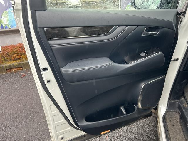 アルファード ３．５ＳＡ　Ｃパッケージ　ドライブレコーダー　ＥＴＣ　バックカメラ　ナビ　ＴＶ　オートクルーズコントロール　両側電動スライドドア　オートマチックハイビーム　オートライト　ＬＥＤヘッドランプ　電動リアゲート（32枚目）