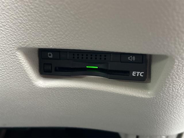 シエンタ ハイブリッドＧ　ＥＴＣ　バックカメラ　ナビ　ＴＶ　両側電動スライドドア　オートライト　スマートキー　電動格納ミラー　シートヒーター　後席モニター　ＣＶＴ　アルミホイール　Ｂｌｕｅｔｏｏｔｈ　盗難防止システム（8枚目）