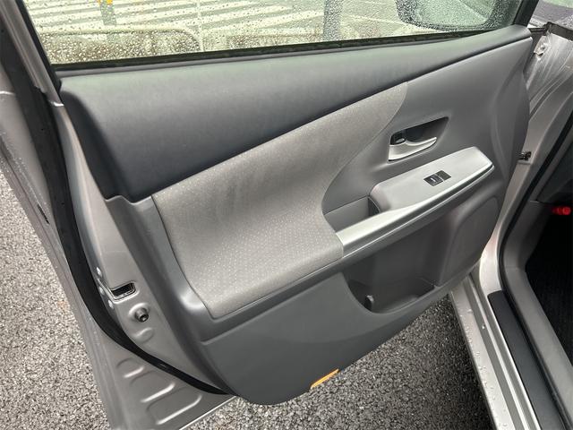 プリウスアルファ Ｓツーリングセレクション　ドライブレコーダー　ＥＴＣ　バックカメラ　ナビ　ＴＶ　アルミホイール　オートライト　ＬＥＤヘッドランプ　ヘッドライトウォッシャー　スマートキー　電動格納ミラー　ＣＶＴ　盗難防止システム　衝突安全ボディ（29枚目）