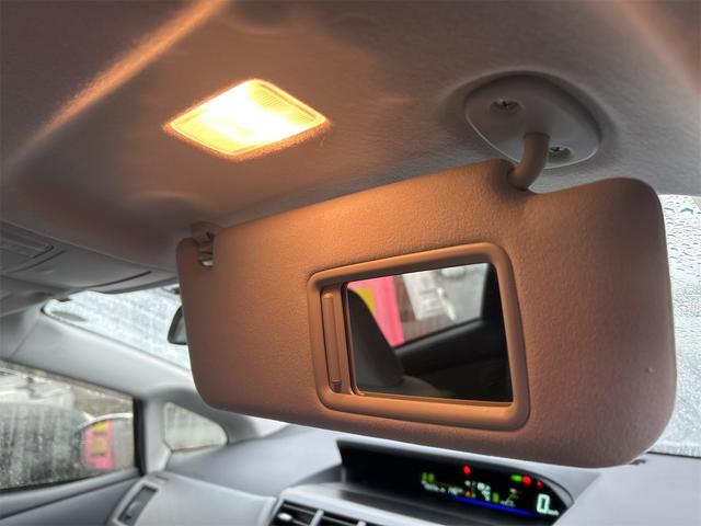 プリウスアルファ Ｓツーリングセレクション　ドライブレコーダー　ＥＴＣ　バックカメラ　ナビ　ＴＶ　アルミホイール　オートライト　ＬＥＤヘッドランプ　ヘッドライトウォッシャー　スマートキー　電動格納ミラー　ＣＶＴ　盗難防止システム　衝突安全ボディ（37枚目）