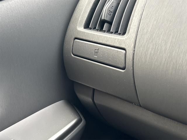 プリウスアルファ Ｓツーリングセレクション　ドライブレコーダー　ＥＴＣ　バックカメラ　ナビ　ＴＶ　アルミホイール　オートライト　ＬＥＤヘッドランプ　ヘッドライトウォッシャー　スマートキー　電動格納ミラー　ＣＶＴ　盗難防止システム　衝突安全ボディ（43枚目）