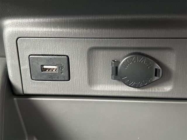 プリウスアルファ Ｓツーリングセレクション　ドライブレコーダー　ＥＴＣ　バックカメラ　ナビ　ＴＶ　アルミホイール　オートライト　ＬＥＤヘッドランプ　ヘッドライトウォッシャー　スマートキー　電動格納ミラー　ＣＶＴ　盗難防止システム　衝突安全ボディ（48枚目）