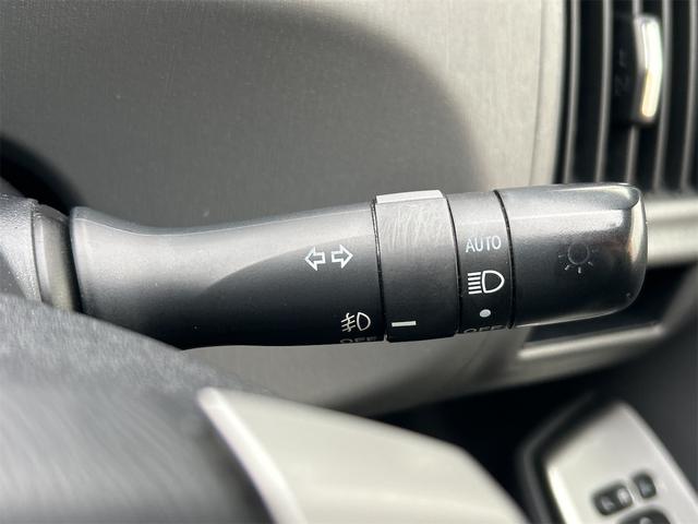 プリウスアルファ Ｓツーリングセレクション　ドライブレコーダー　ＥＴＣ　バックカメラ　ナビ　ＴＶ　アルミホイール　オートライト　ＬＥＤヘッドランプ　ヘッドライトウォッシャー　スマートキー　電動格納ミラー　ＣＶＴ　盗難防止システム　衝突安全ボディ（51枚目）