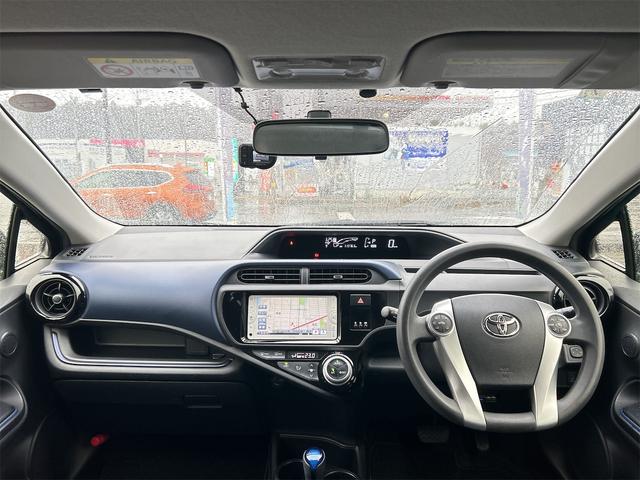 アクア Ｓ　ドライブレコーダー　ＥＴＣ　バックカメラ　ナビ　ＴＶ　オートライト　スマートキー　電動格納ミラー　ＣＶＴ　衝突安全ボディ　ＡＢＳ　ＥＳＣ　ＣＤ　ミュージックプレイヤー接続可　Ｂｌｕｅｔｏｏｔｈ（2枚目）