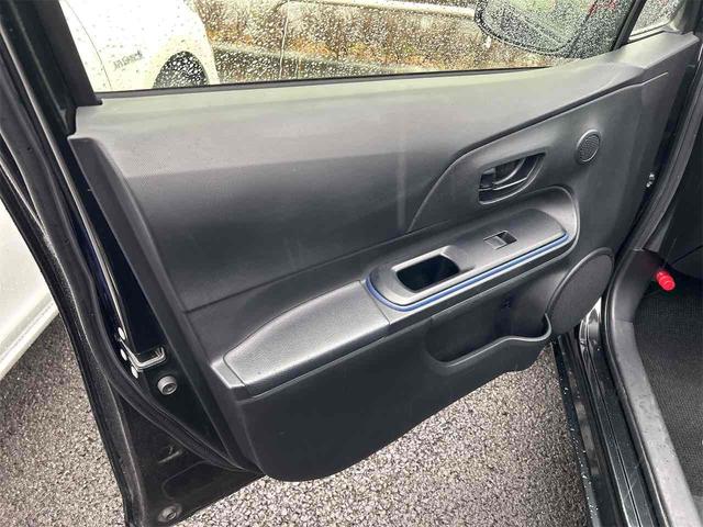 アクア Ｓ　ドライブレコーダー　ＥＴＣ　バックカメラ　ナビ　ＴＶ　オートライト　スマートキー　電動格納ミラー　ＣＶＴ　衝突安全ボディ　ＡＢＳ　ＥＳＣ　ＣＤ　ミュージックプレイヤー接続可　Ｂｌｕｅｔｏｏｔｈ（29枚目）