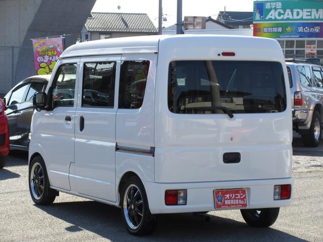 スクラム PA 5MT RS-Rローダウンスプリング 社外マフラー(純正マフラー有) アルトターボRS純正ENKEI15インチアルミホイール パイオニアディスプレイオーディオ DVD再生 Bluetooth 買取車(21枚目)