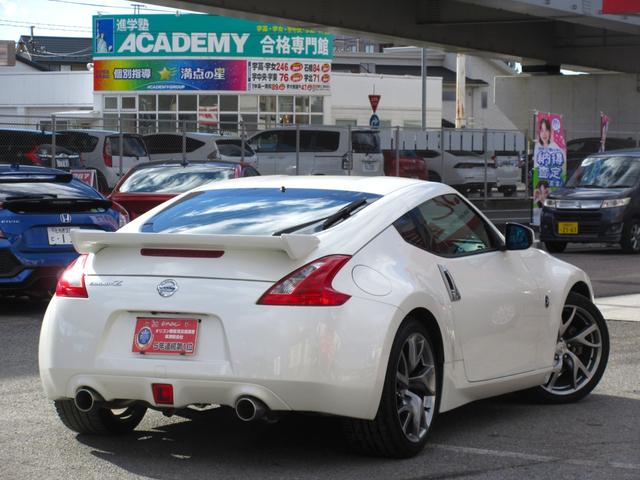 フェアレディＺ ベースグレード　中期型　６ＭＴ　当店買取車　バージョンＳ鍛造ＲＡＹＳ製１９インチアルミホイール　フジツボマフラー　車高調　Ｓ－ＴＵＮＥリアウイング　ナビＴＶ　Ｂｌｕｅｔｏｏｔｈオーディオ対応　バックカメラ　キセノン（6枚目）