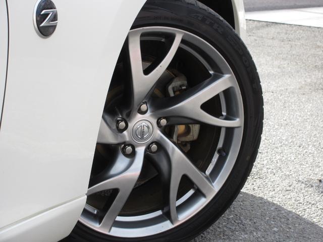 フェアレディＺ ベースグレード　中期型　６ＭＴ　当店買取車　バージョンＳ鍛造ＲＡＹＳ製１９インチアルミホイール　フジツボマフラー　車高調　Ｓ－ＴＵＮＥリアウイング　ナビＴＶ　Ｂｌｕｅｔｏｏｔｈオーディオ対応　バックカメラ　キセノン（8枚目）